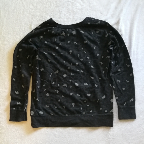 Old Navy Sweater - Picture 2 of 3